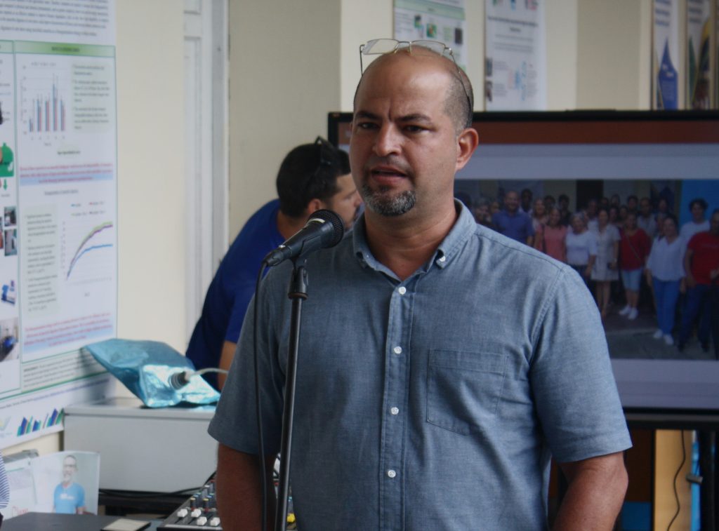 El doctor en Ciencias Ernesto Barrera Cardoso recordó sus inicios en el CEEPI.