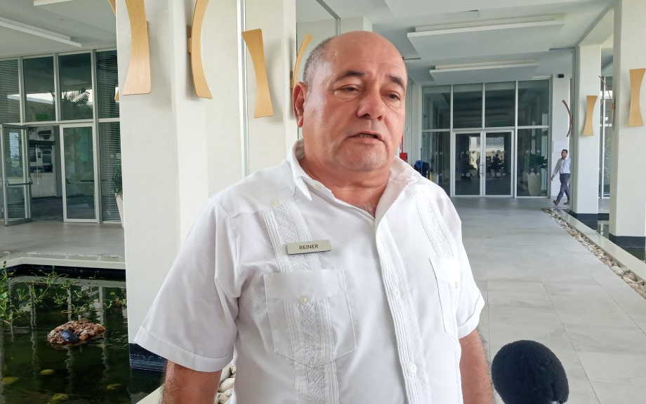 Reiner Rendón Fernández, subdirector general del hotel Meliá Trinidad Península, asegura que la instalación cumple todas las exigencias para ser declarado hotel inteligente.