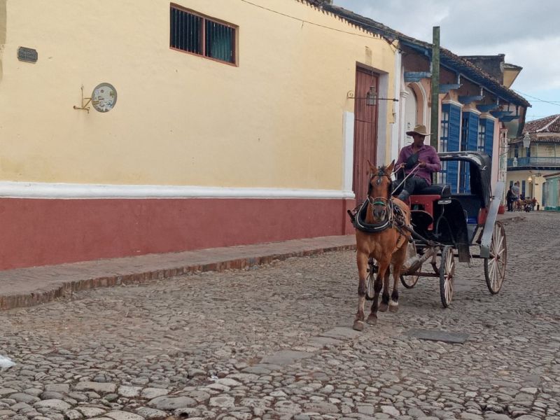 Con más de cinco siglos de fundada, Trinidad mantiene sus aires de villa colonial.